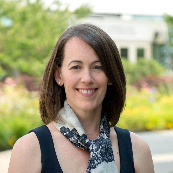 portrait photo of erica Caloiero