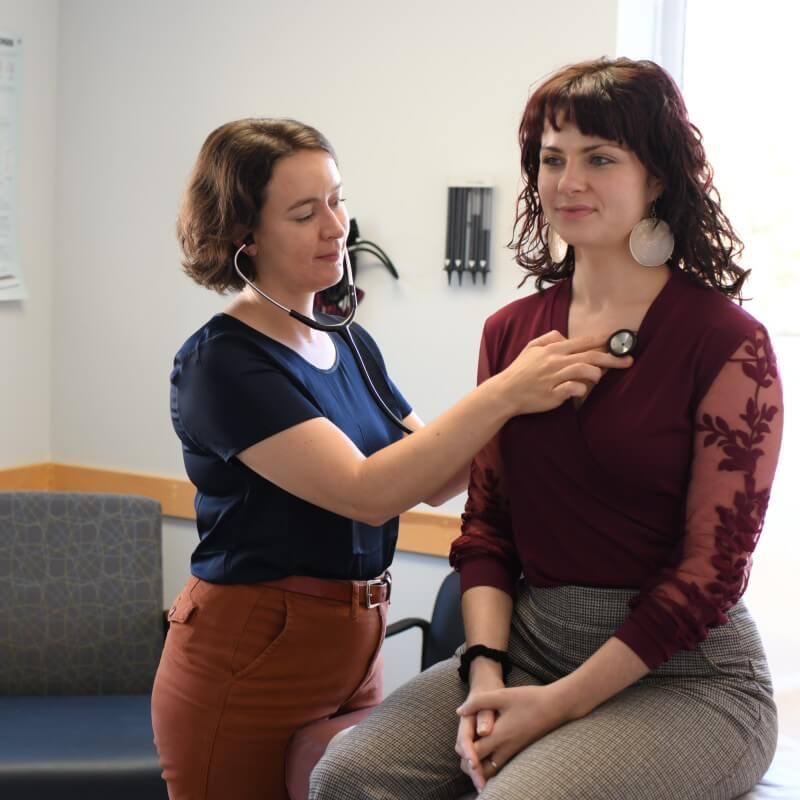 nurse practitioner with patient at appletree bay primary care